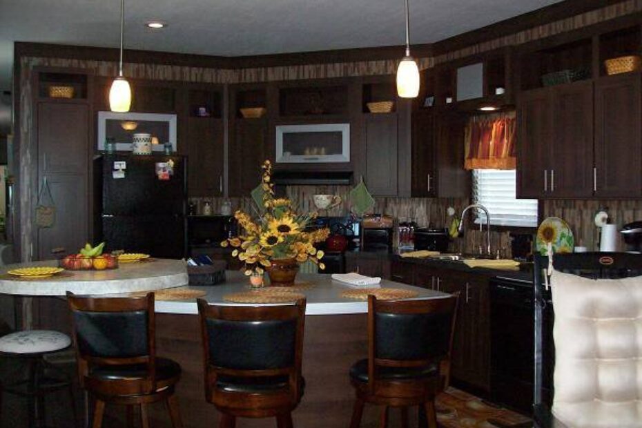stylish single wide manufactured home interior decor inspiration - 2013 giles - dining and kitchen
