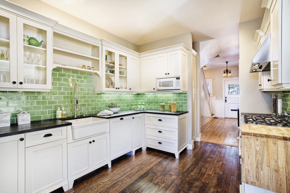 subway tile backsplash 930x620 930x620 c