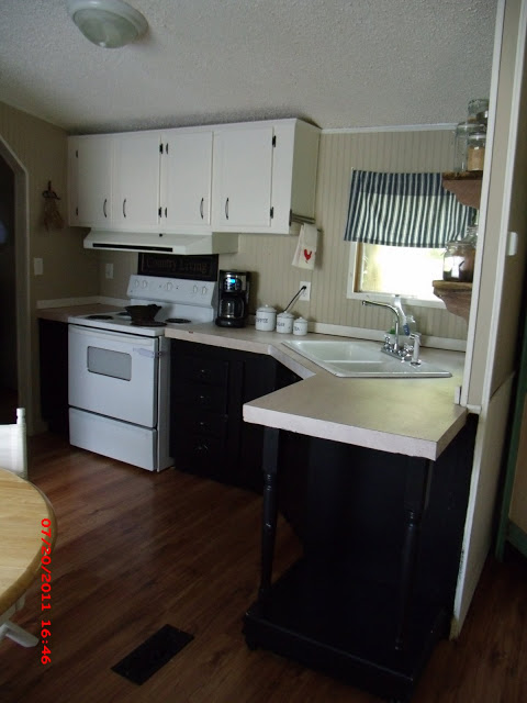 Beautiful Single Wide Makeover - Momma Hen's Manufactured home makeover