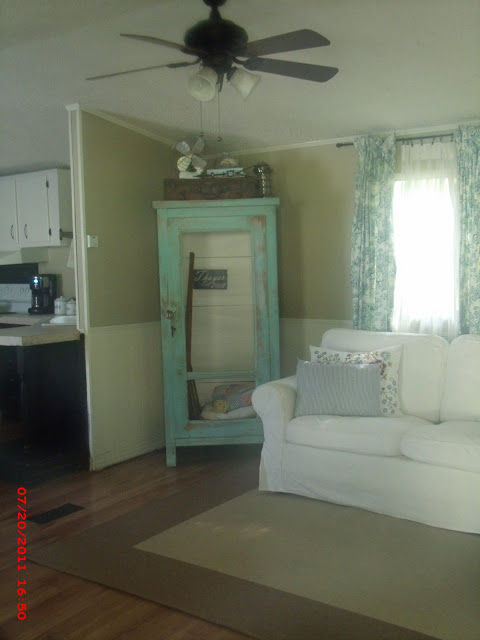 Beautiful Single Wide Makeover - Momma Hen's Manufactured home makeover