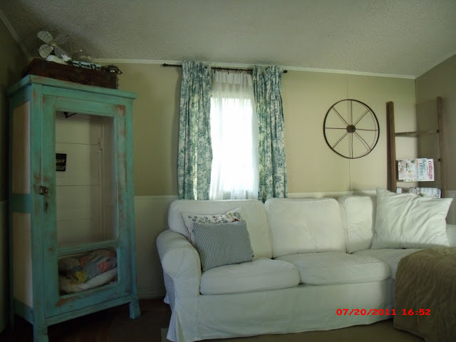 Beautiful Single Wide - Momma Hen's Manufactured home makeover