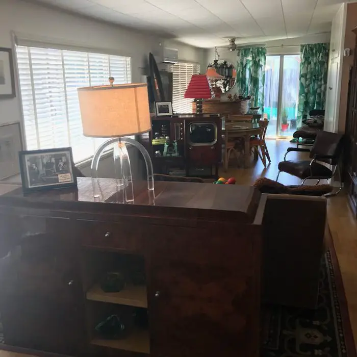 Original 1955 fleetwood custom mobile home -living room