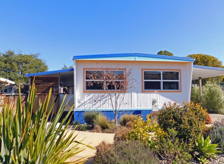 1963 budger mobile home exterior after
