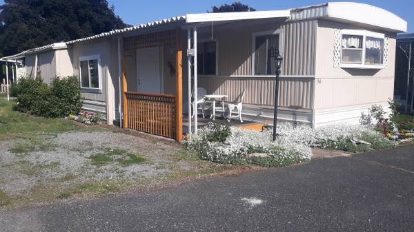 1977 Exterior With Porch