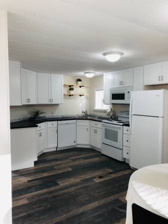 1977 Governor Kitchen