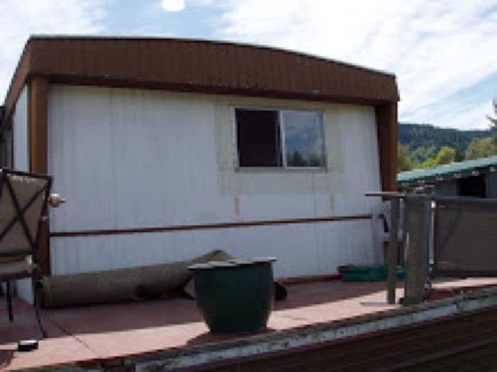1978 Mobile Home Exterior Before Remodel
