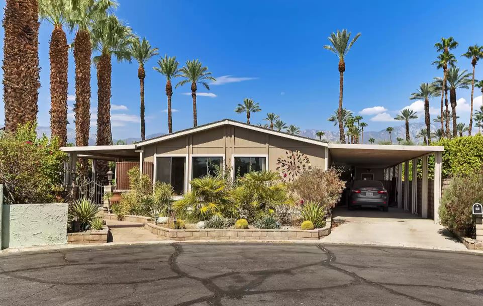 1982-double-wide-exterior