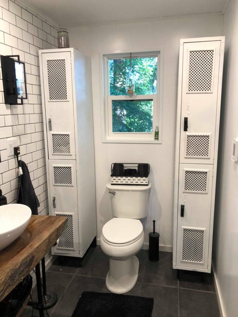 1983 single side bathroom