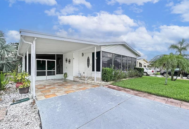 1986 double wide exterior