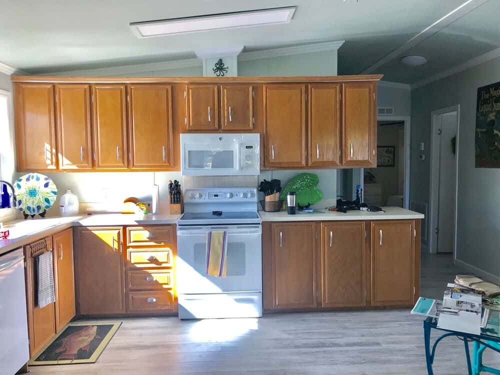 1988 Fuqua Double Wide Manufactured Home Before Remodel In Kitchen