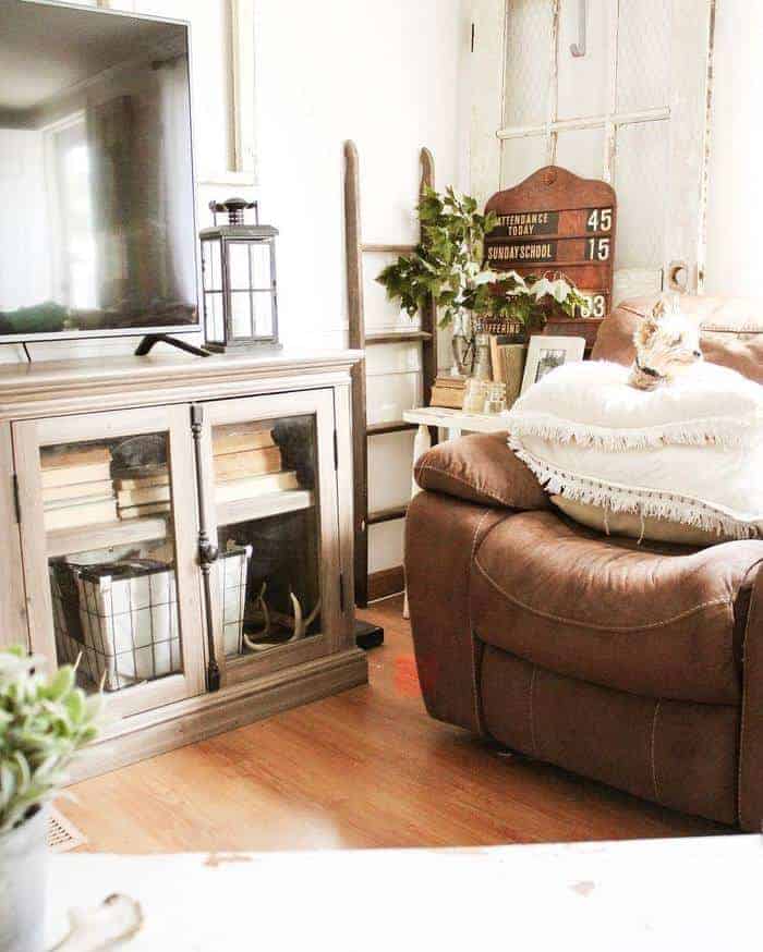 1997-Clayton-Double-Wide-cottage-style-living-room