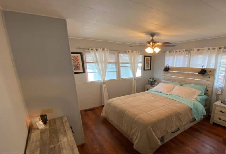 1965 bedroom | mobile home living