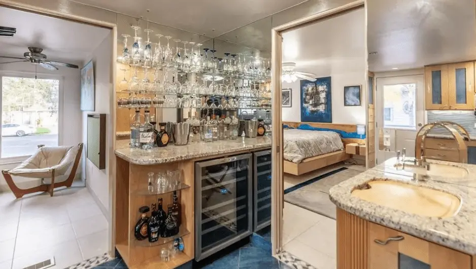 Exceptional 1982 mobile home is spectacular