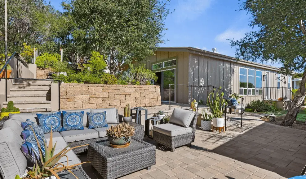5 showcase worthy mobile homes for sale in california