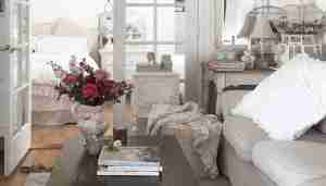 Second-Hand Love: Romantic Shabby Chic Mobile Home