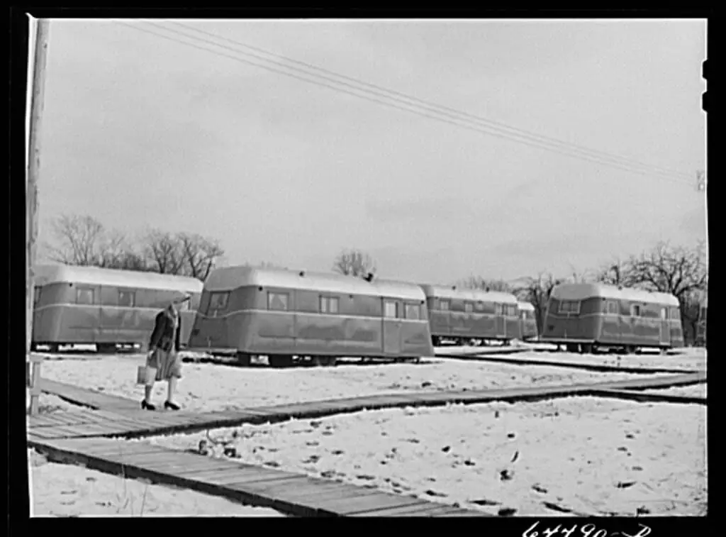 Burlington Iowa Acres mobile home park for WWII Feb 1942