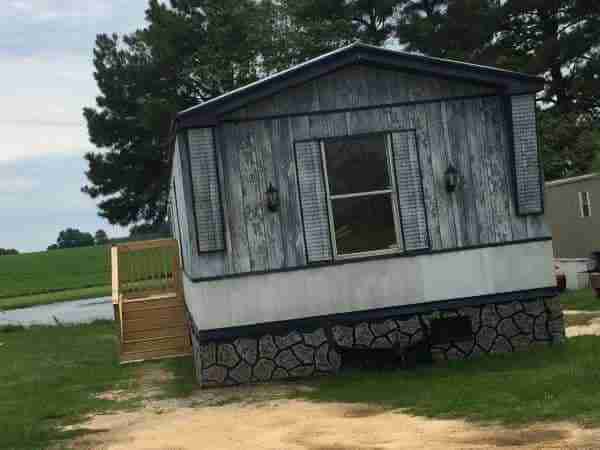1998 single wide manufactured home gets remodel