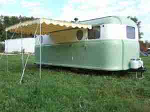 Vintage Mobile Home Series – 1949 Palace Royale