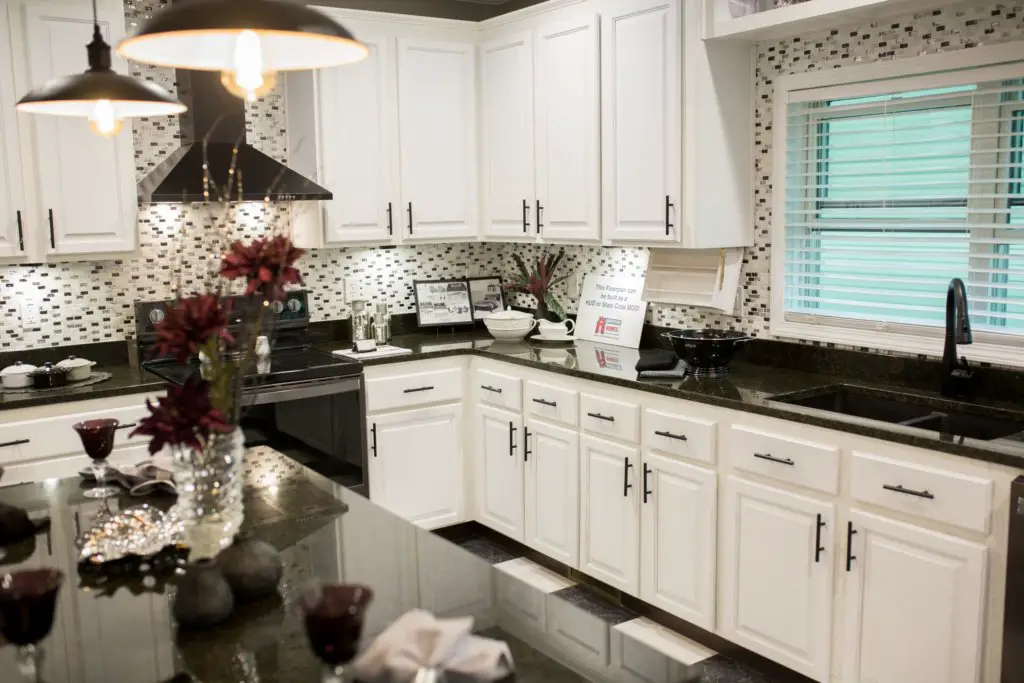 Adventure homes kitchen interior | mobile home living