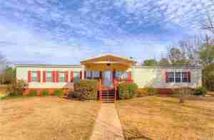buying a mobile home in alabama-double wide with porch