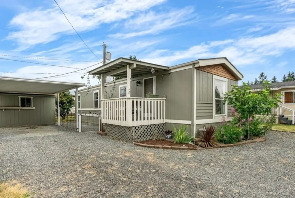 5 Classy Mobile Homes For Sale on the West Coast