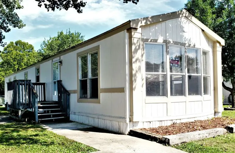 5 exceptional mobile homes for sale this spring