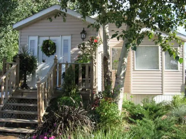 exterior of the remodeled manufactured-home
