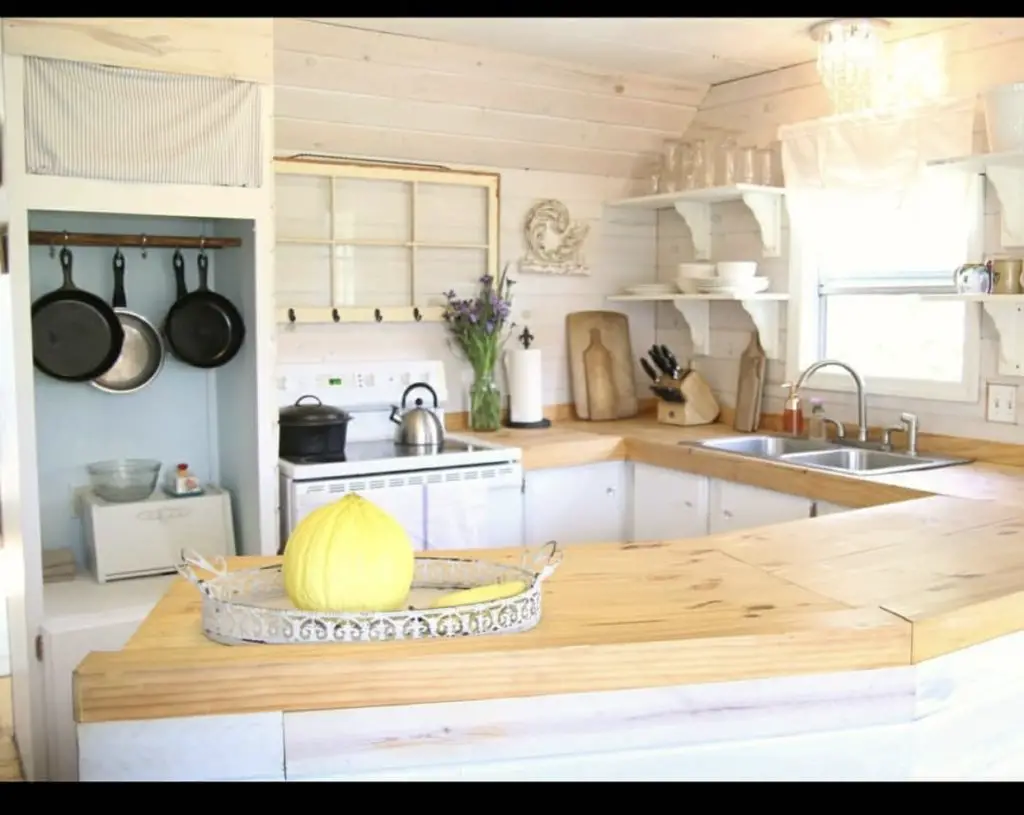 Kitchen open shelving | mobile home living
