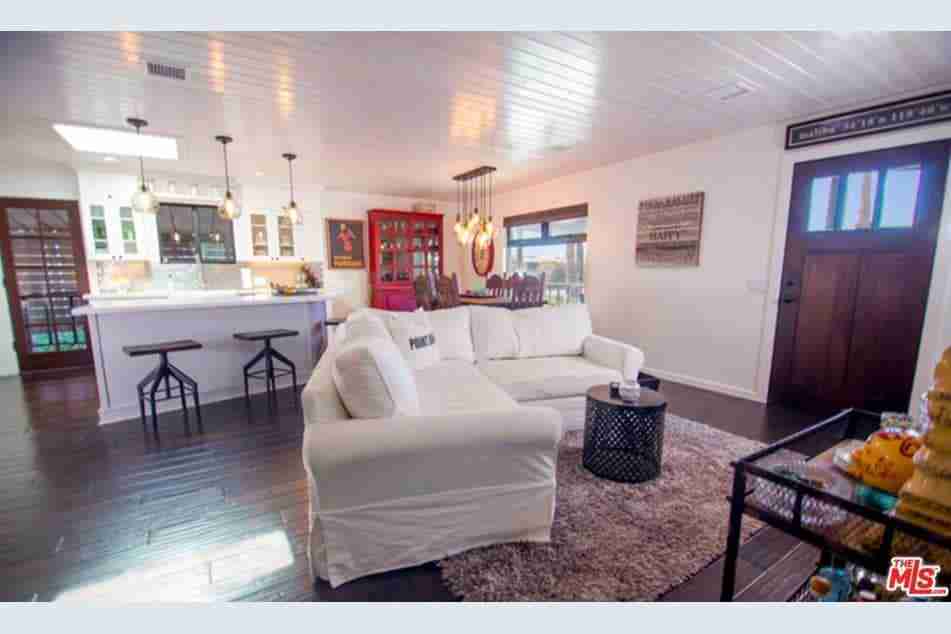 Living room modern traditional double wide mobile home in malibu