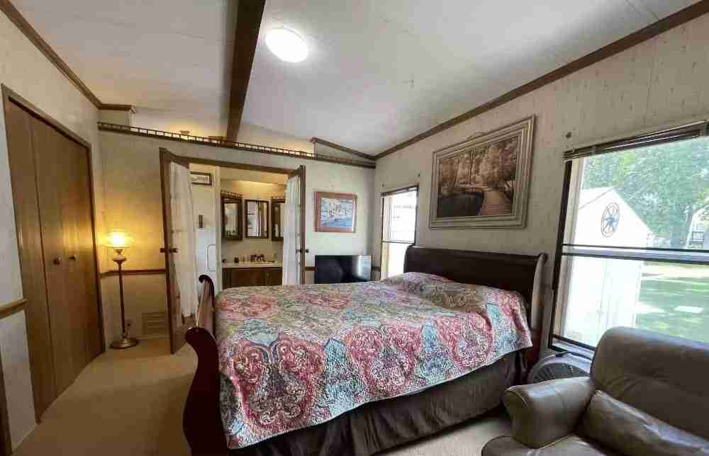 Maine bedroom and bath | mobile home living