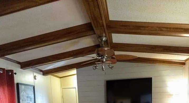 Mobile home ceiling with beams down the middle and sides every 4 foot | mobile home living