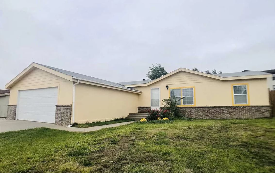 Mobile Home With Attached Garage Mobile Home Living