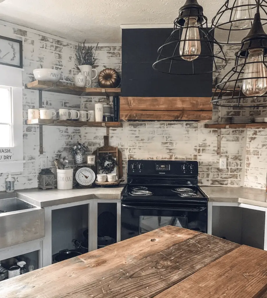 Modern farmhouse decor kitchen