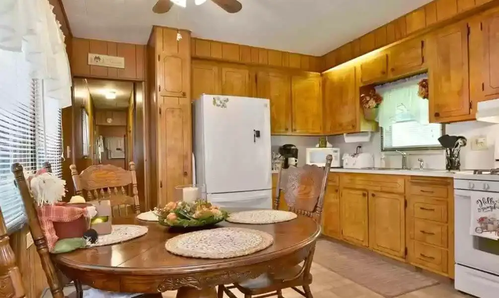 5 midwestern mobile homes for sale in december