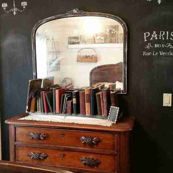 Shabby chic remodel update-chalkboard paint wall
