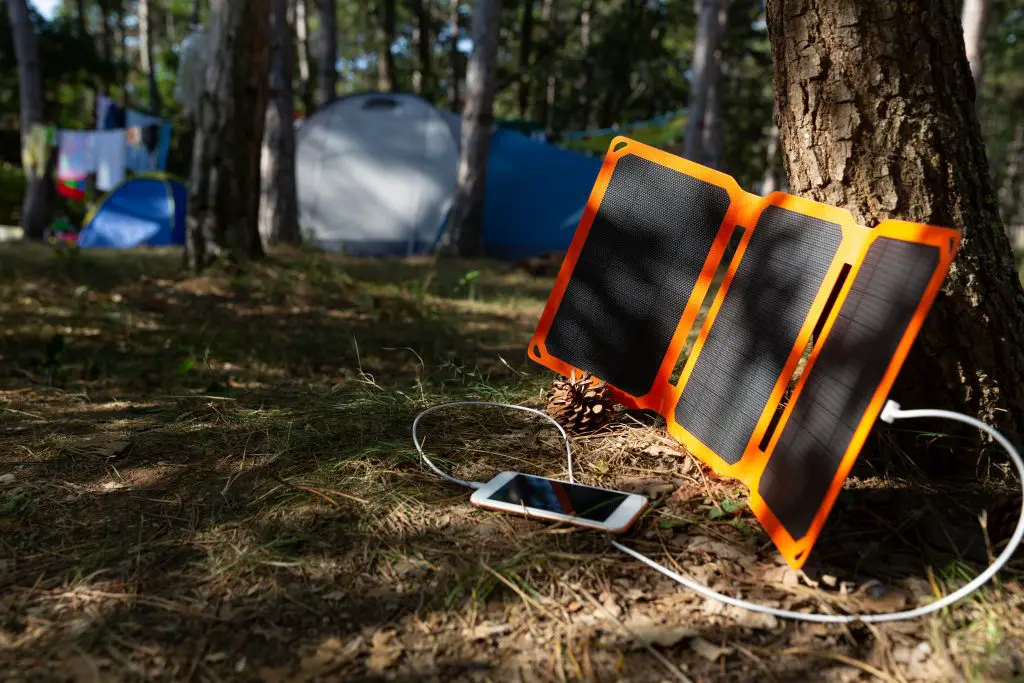 Solar panel charger | mobile home living