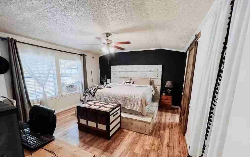 Texas bedroom 1 | mobile home living