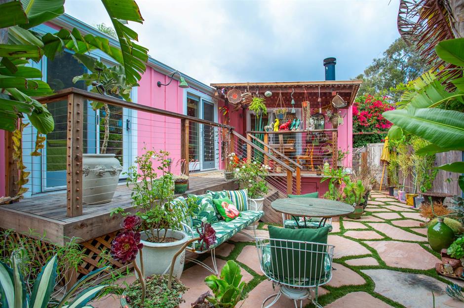 betsey johnsons paradise cove mobile home