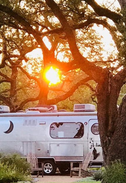 Mathew Mcconaugheys Airstream in malibu 1 1