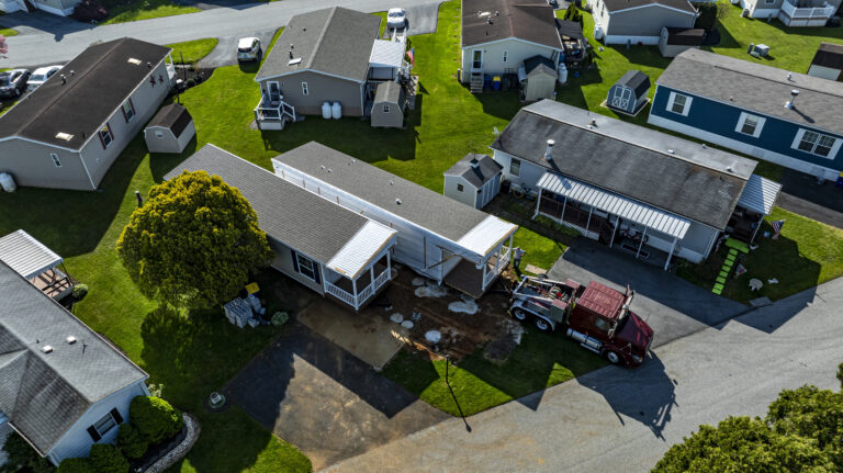 expert tips for buying a new manufactured home