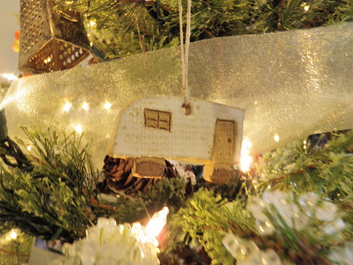 Mobile home christmas ornament