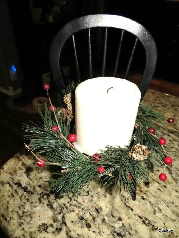 Manufactured Home Holiday Decor Ideas -Living room decorated for Christmas - Candle with wreath
