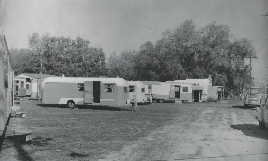 Vintage trailer parks and campground images-553252_438194642938823
