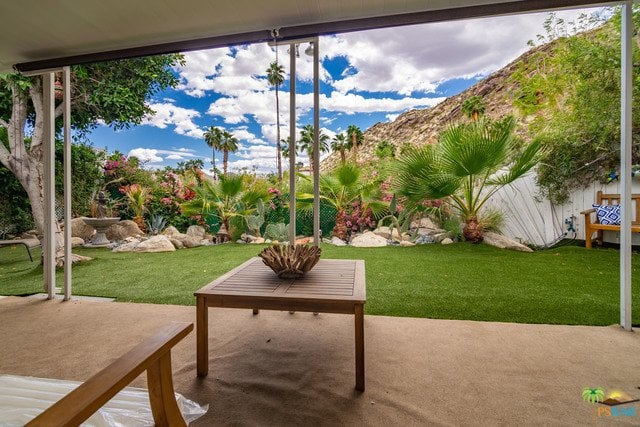 619 Cameo Dr Palm Springs CA 92264 135000 2