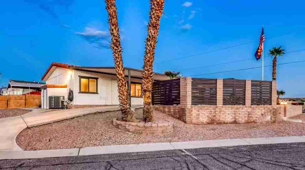 80's mobile homes arizona exterior
