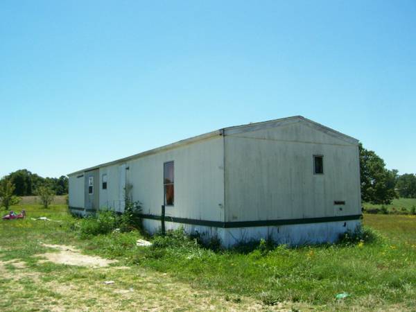 1985 Liberty single wide before remodel