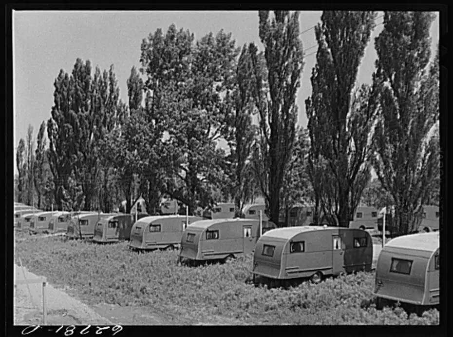 Fsa (farm security administration) trailer camp for defense workers a quarter mile from general electric plant in erie pa june 41 library of congress