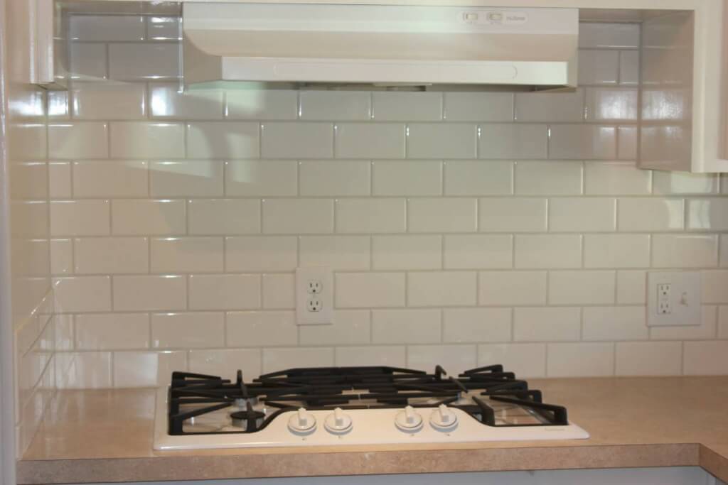Fully Remodeled Manufactured Home In San Fran Kitchen Subway Tile Backsplash 1