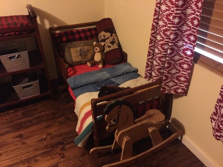 IMG_2235OPTZMD1985 Liberty Single wide kids bedroom with colorful decor