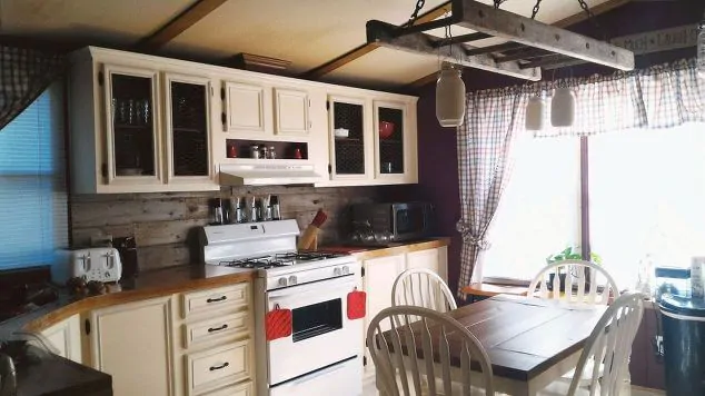 Mobile Home Gets Rustic Farmhouse Kitchen Makeover